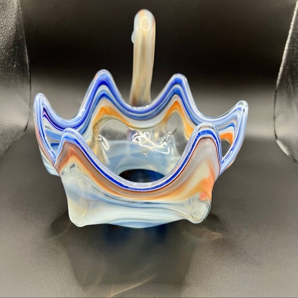 Vintage Hand-blown Art Glass Swan Bowl/Planter - Picture 10 of 11